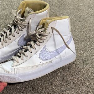 Nike Cream Sneakers with Tag Detail